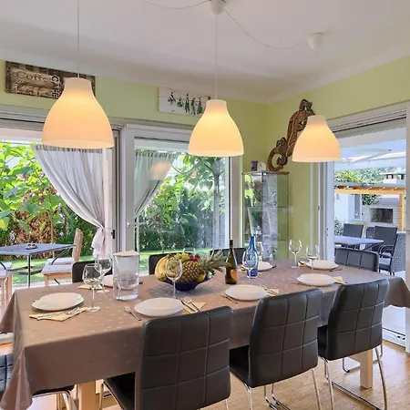 Gaya Holiday home