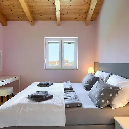 Holiday home Gaya Porec