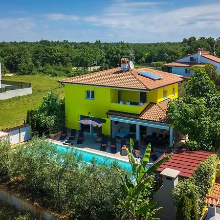 Gaya * Porec
