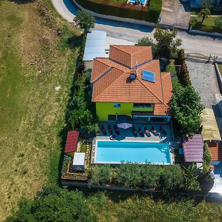 Gaya Holiday home Porec